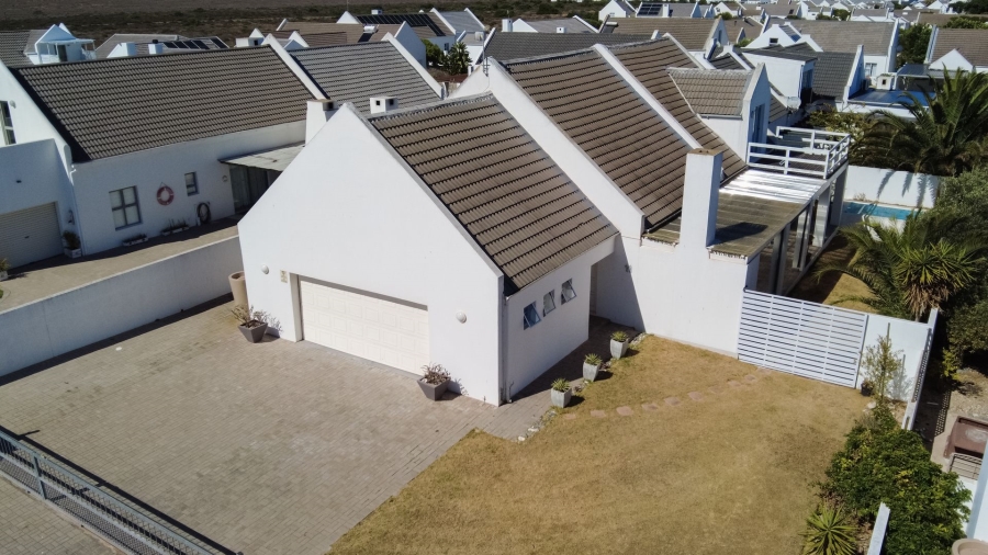 4 Bedroom Property for Sale in Golden Mile Western Cape